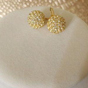 Gold earrings